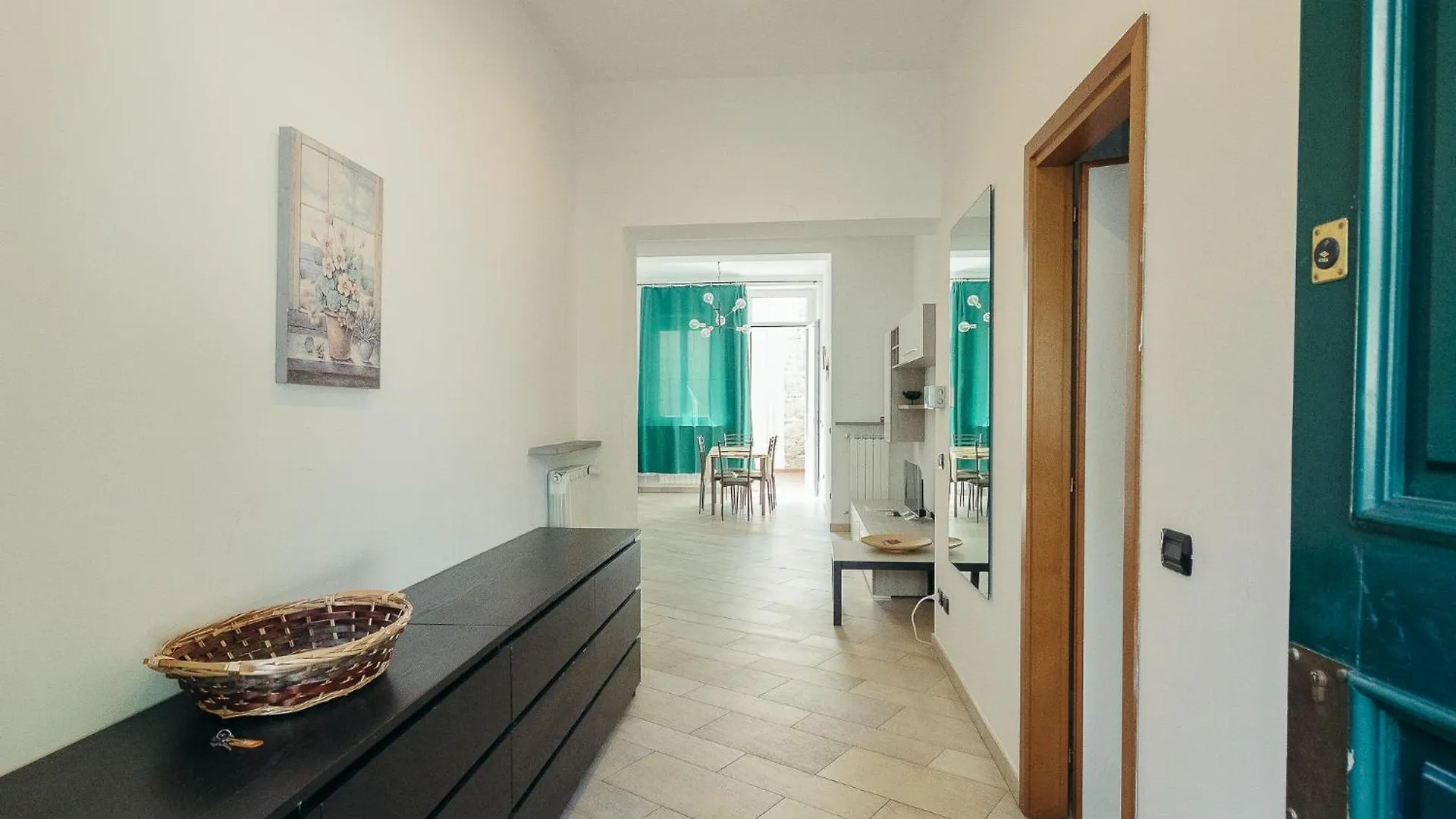 Amalia Apartment Via La Farina Floransa İtalya