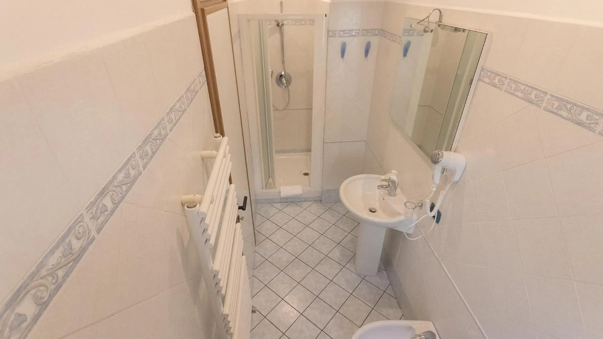 Amalia Apartment Via La Farina Firenze