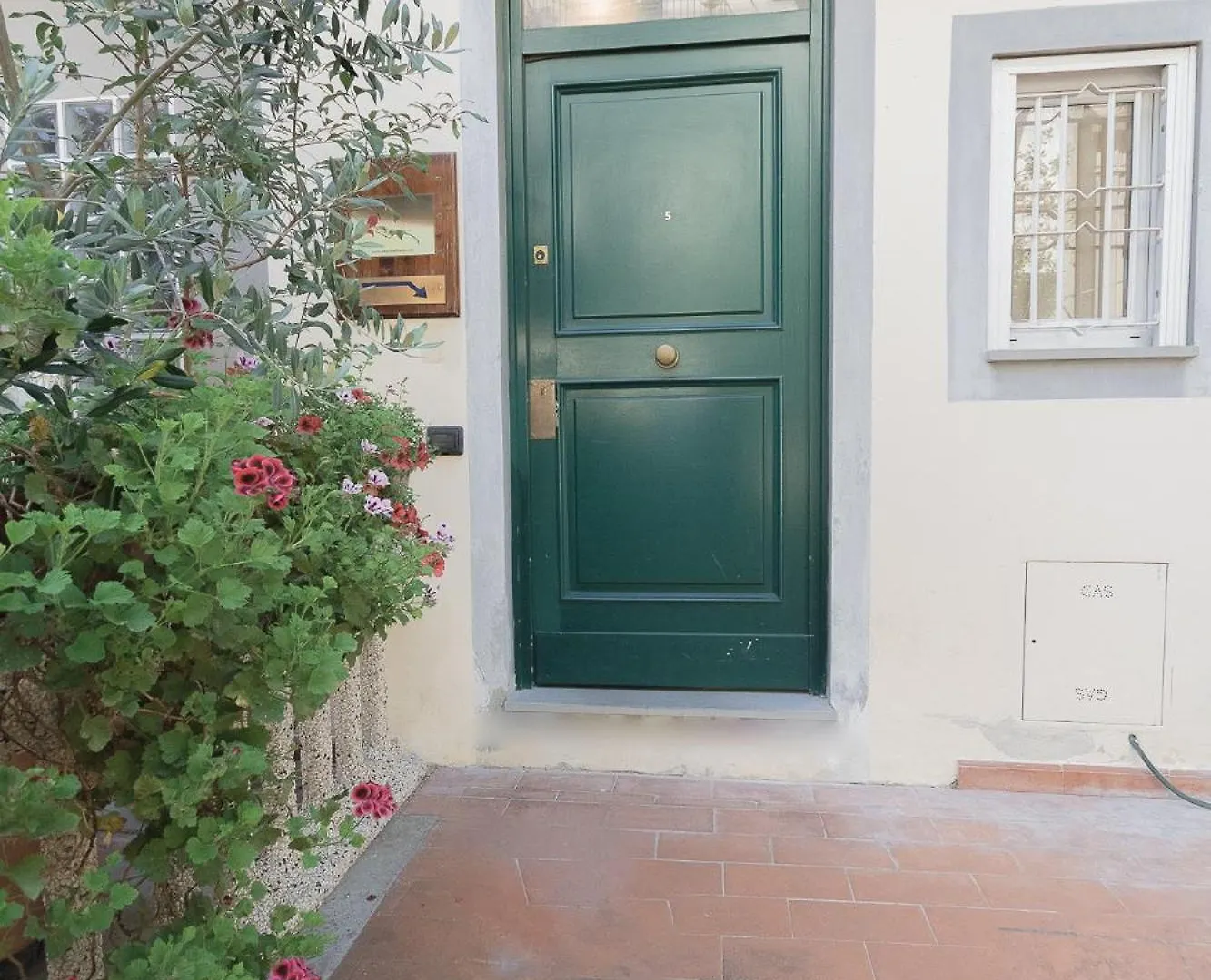 Amalia Apartment Via La Farina Firenze 0*,